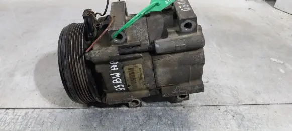 Ford Mondeo MK I Air conditioning (A/C) compressor (pump) 93BW-19D629-HB