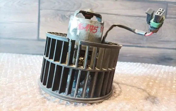 Renault Espace III Heater fan/blower 0130063507