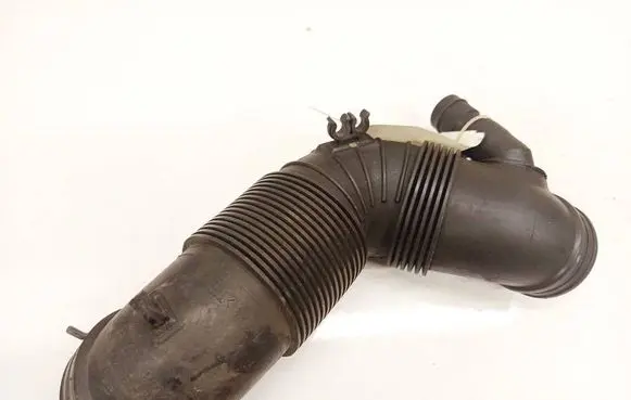 Volkswagen PASSAT B7 Air intake hose/pipe 3C0129654Q