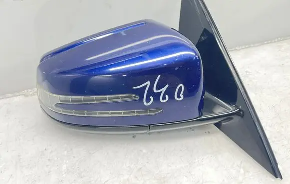 Mercedes-Benz E W212 Front door electric wing mirror A2128101016