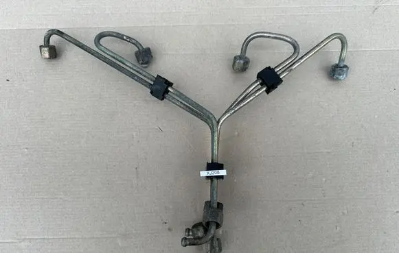 Jeep Cherokee XJ Fuel line pipe 5003530AA