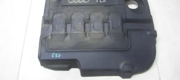Audi Q3 8U Engine cover (trim) 04L1039540