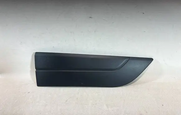 Iveco Daily 6th gen Fender trim (molding) 5801847132