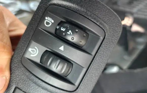 Renault Megane III Light switch