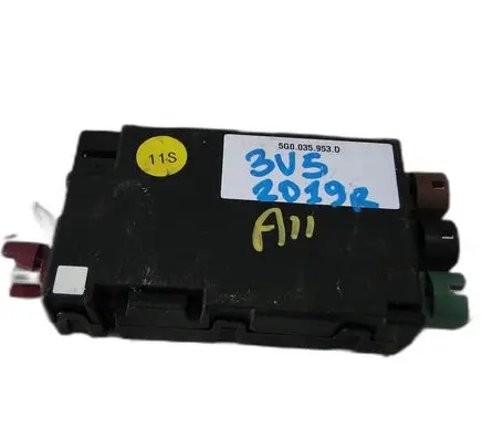Skoda Superb B8 (3V) Trunk lid opening control unit 5G0035953D