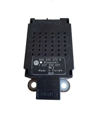 Volkswagen Golf V Aerial antenna amplifier 5M0035570 7617310031 5M0035870B