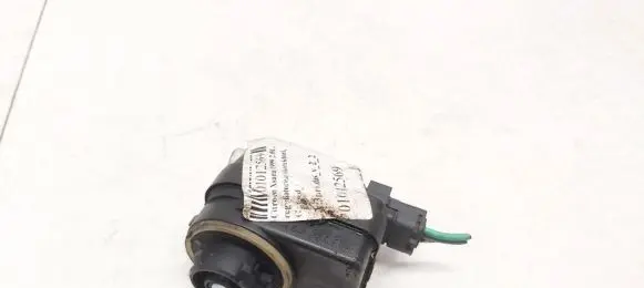 Headlight level adjustment motor