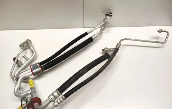 Tesla Model 3 Engine coolant pipe/hose 109215700F R1234V CT1199002903970