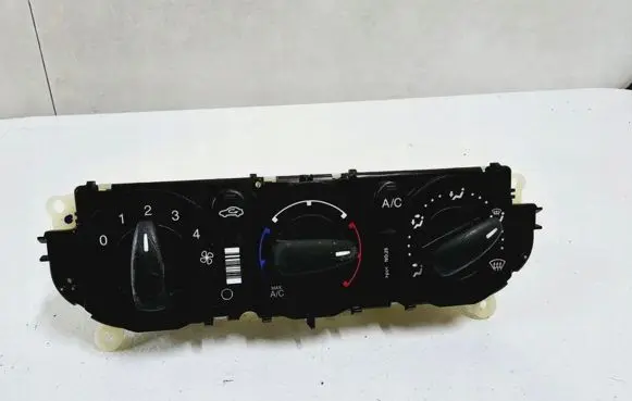 Ford Focus Climate control unit BM5T-18C815-HN