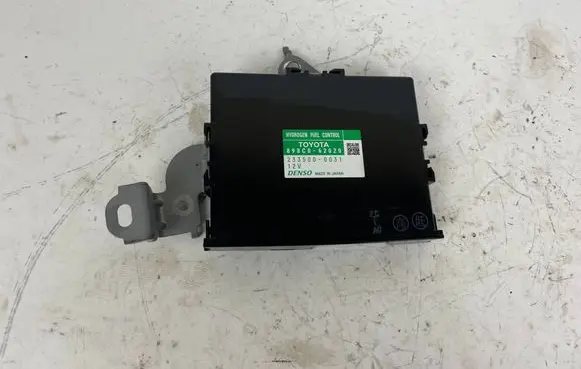 Toyota Mirai Airbag deployment crash/impact sensor 898C062020 2335000031