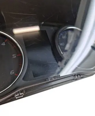 Mitsubishi Outlander Speedometer (instrument cluster) 8100B898