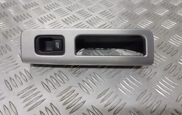 Volvo V50 Electric window control switch