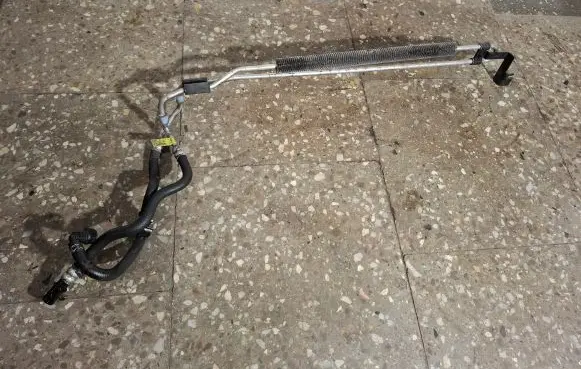 Power steering hose/pipe/line
