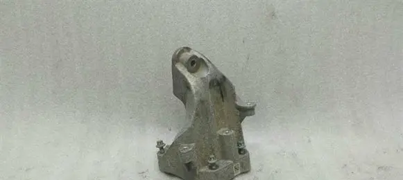 Mercedes-Benz SLK R172 Engine mounting bracket A6512234004