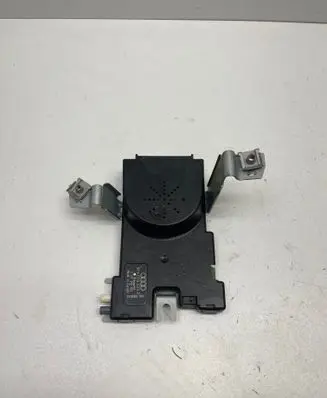 Audi A3 S3 A3 Sportback 8P Aerial antenna amplifier 8P4035225D 7617310103