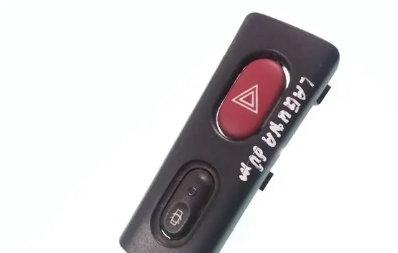 Renault Laguna I Hazard light switch 822955