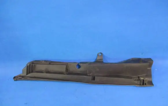 Infiniti EX Fender end trim 658211BA0A