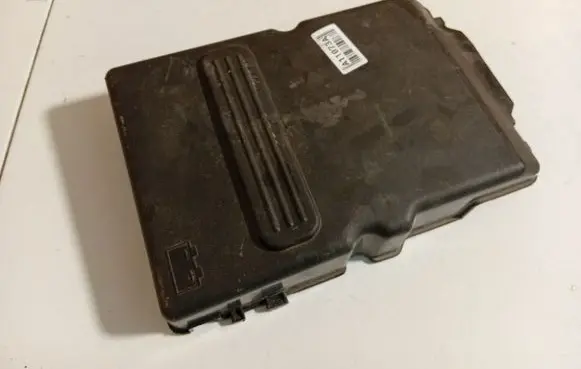 Mazda 3 I Battery box tray cover/lid Z60118593 Z60118.593