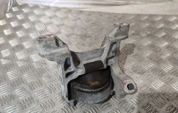 Mazda 6 Engine mount bracket KD45K1442