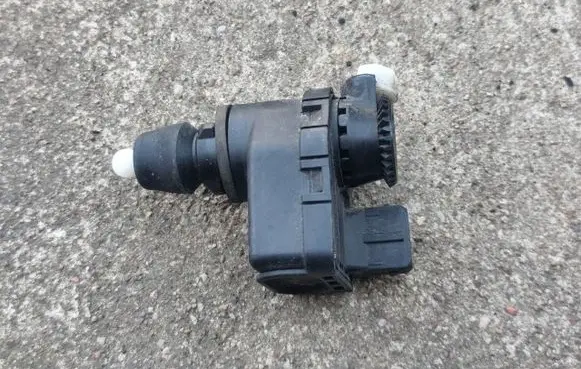 Jeep Grand Cherokee (WJ) Headlight level adjustment motor 0307852371