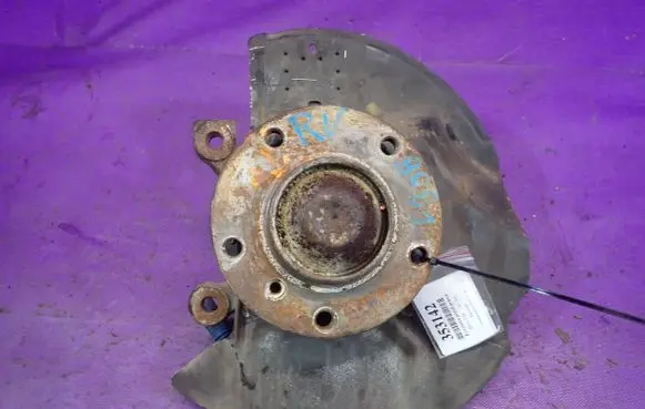 BMW X3 E83 Front wheel hub spindle knuckle