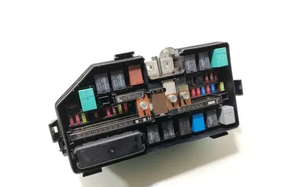 Honda Civic IX Fuse box set 170R100BSW 110923 TV2E010