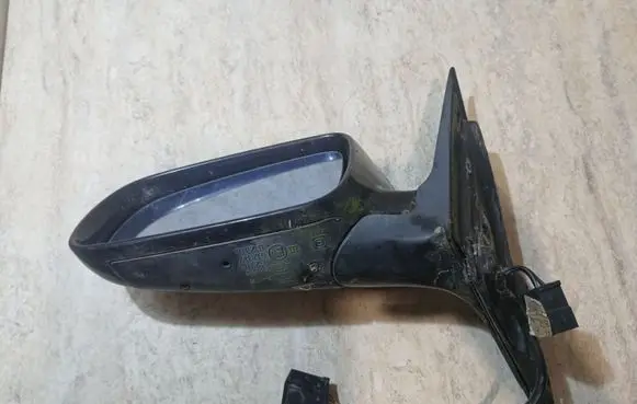 Audi A6 S6 C5 4B Front door electric wing mirror E6022317