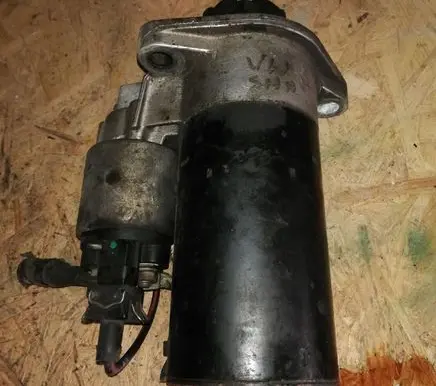 Volkswagen PASSAT B6 Starter motor