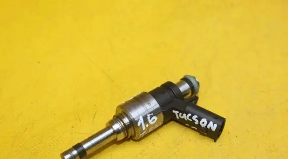 KIA Ceed Fuel injector 9041080014