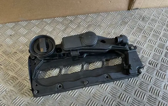 Audi A4 S4 B8 8K Rocker cam cover 03L103469A