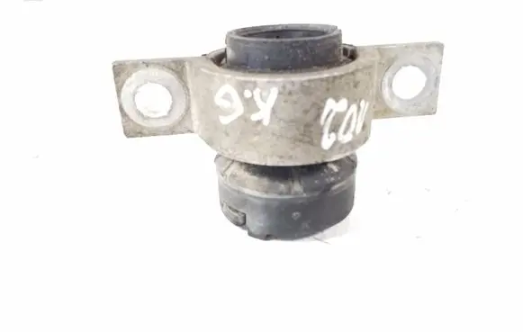 Porsche Cayenne (92A) Sway bar bush bracket, rear 