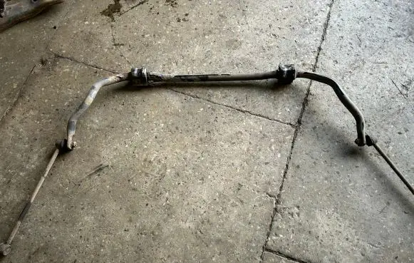 Toyota Verso Front anti-roll bar/sway bar