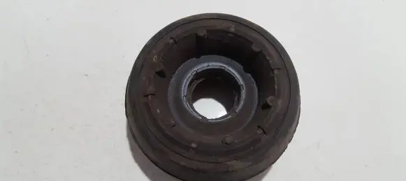 Volkswagen PASSAT B4 Coil spring mount 