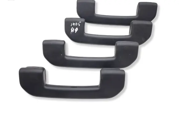 Peugeot 3008 III A set of handles for the ceiling 