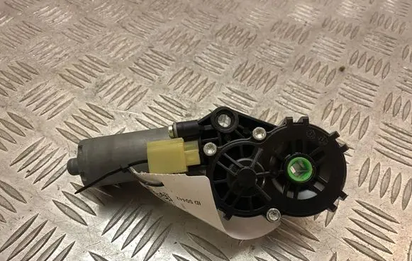 Hyundai Kona I Seat adjustment motor 88580J9100