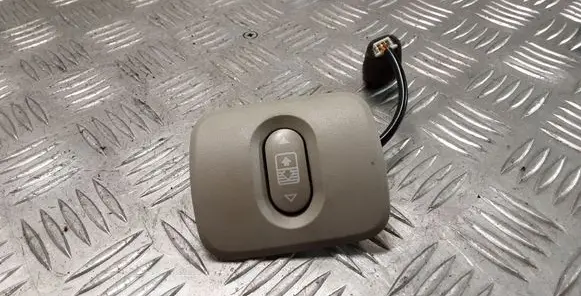 Nissan Qashqai Sunroof switch 