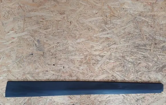 Suzuki Splash Front door trim (molding)