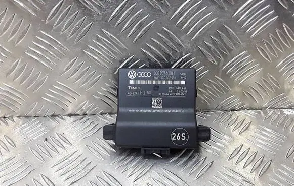 Volkswagen PASSAT B6 Gateway control module 3C0907530H 3C0907951