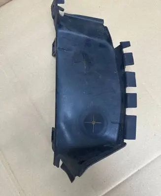 Audi Q7 4M Intercooler air guide/duct channel 4M0121283 4M0121283DR