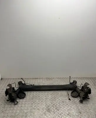 Nissan Qashqai Rear axle beam 
