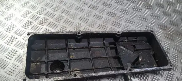 Renault Scenic I Rocker cam cover 7700106915