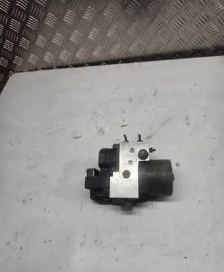 Nissan Terrano ABS Pump 476600X820
