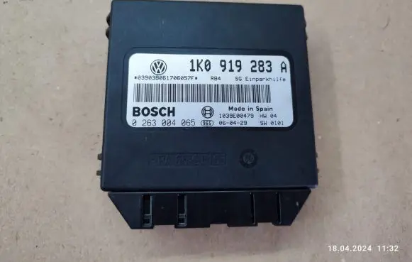 Volkswagen Touran I Parking PDC control unit/module 1K0919283A