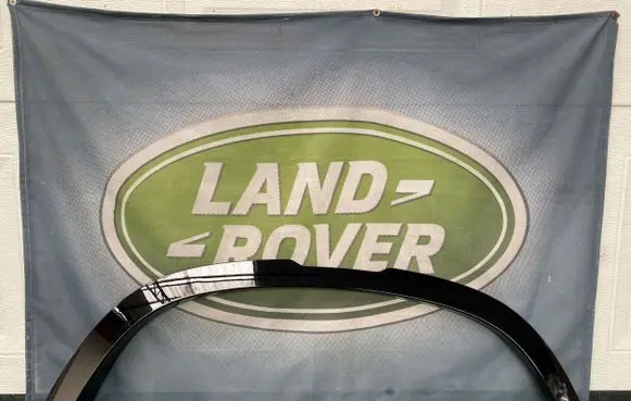Land Rover Defender Rear arch trim L8B2286D03BX