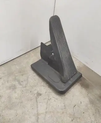Ford Explorer VI Accelerator throttle pedal L1MC9F836AH