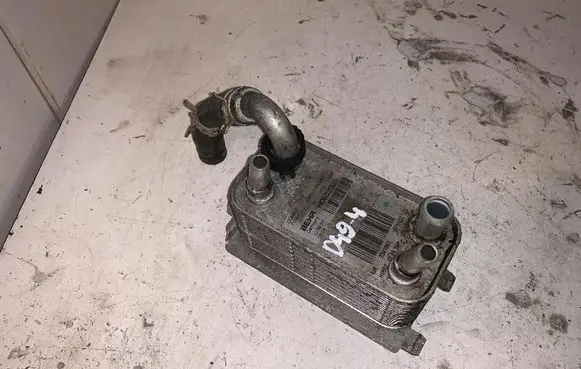 Engine oil radiator