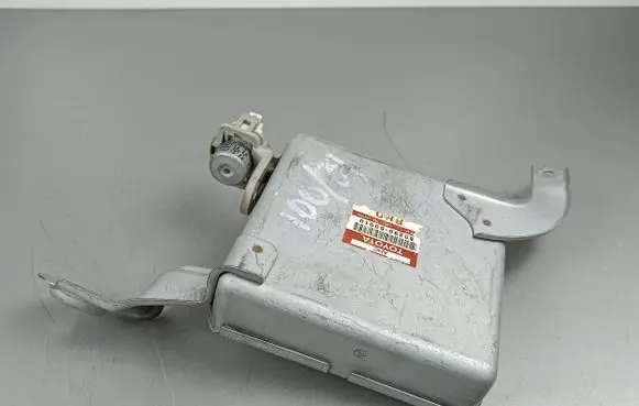 Toyota Land Cruiser (J100) Other control units/modules 8929060010