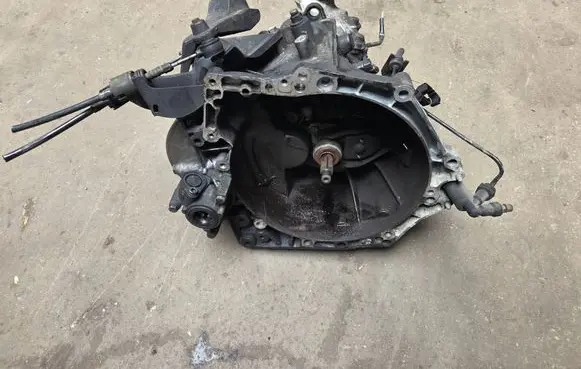 Peugeot Expert Manual 5 speed gearbox 20DP35