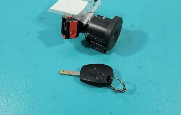 Renault Clio III Ignition lock IMPRK1503167
