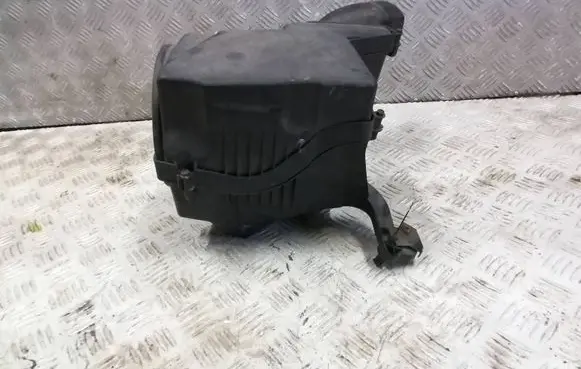 Ford Grand C-MAX Air filter box AV619600BE 70526193 0118111401